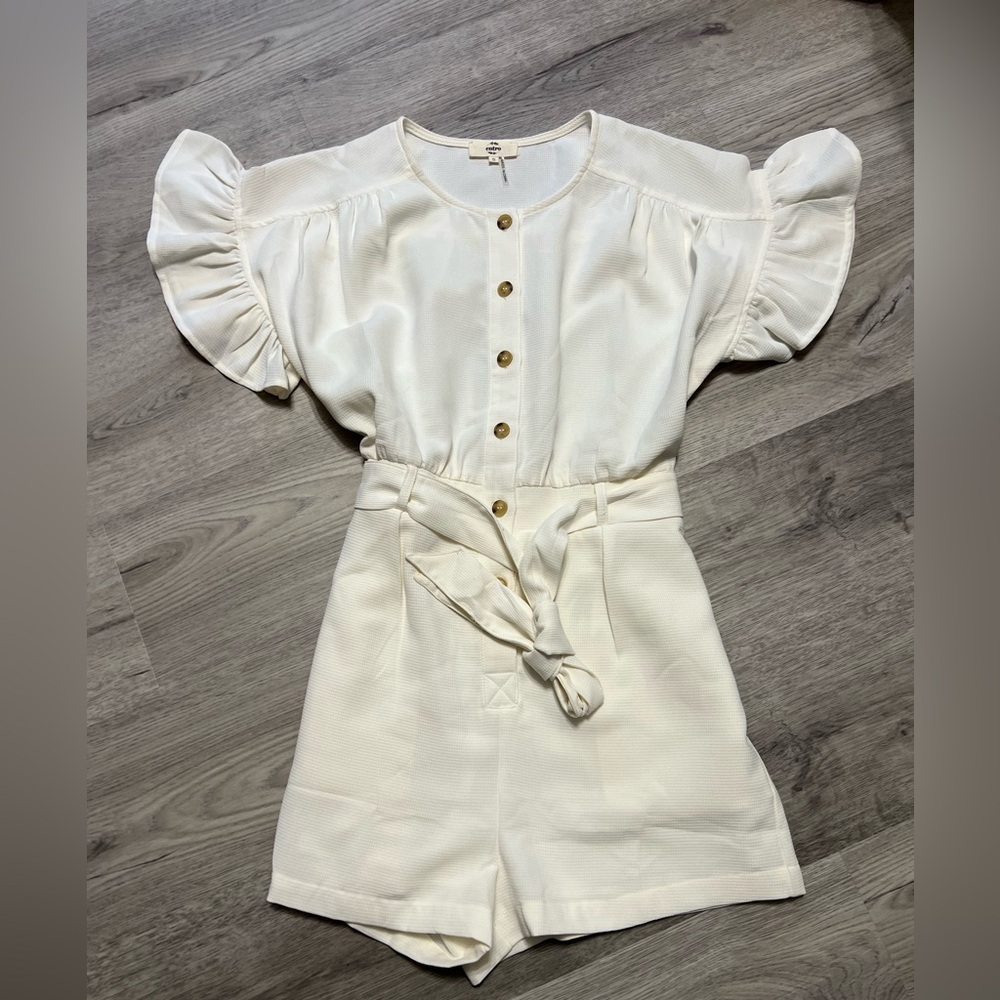 Entro boutique Waffle Knit Romper size S